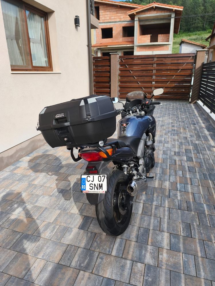 Vând Honda CBF600