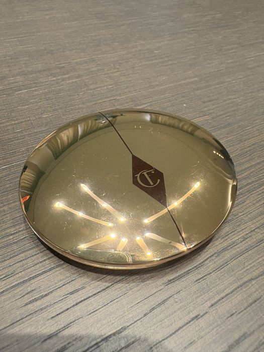 Charlotte Tilbury пудра