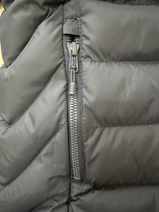 Продается теплая куртка б/у для мальчика