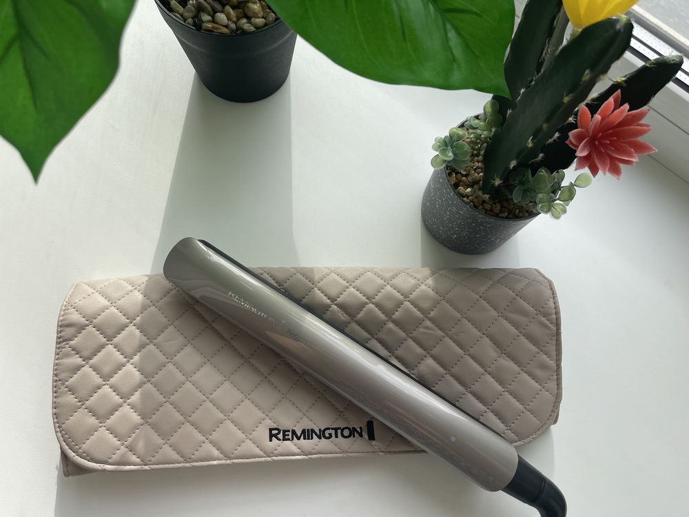 Выпрямитель для волос Remington Keratin Therapy S8590