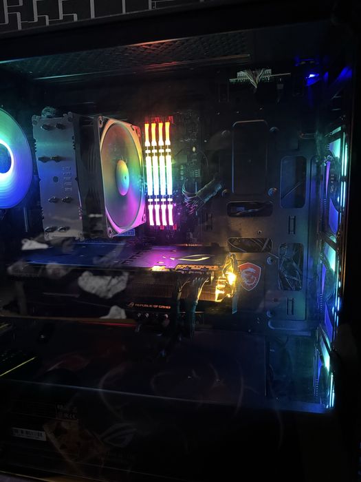 Ryzen 5600x / 1080ti Rog Strix / 32GB Ram / Геймърски компютър