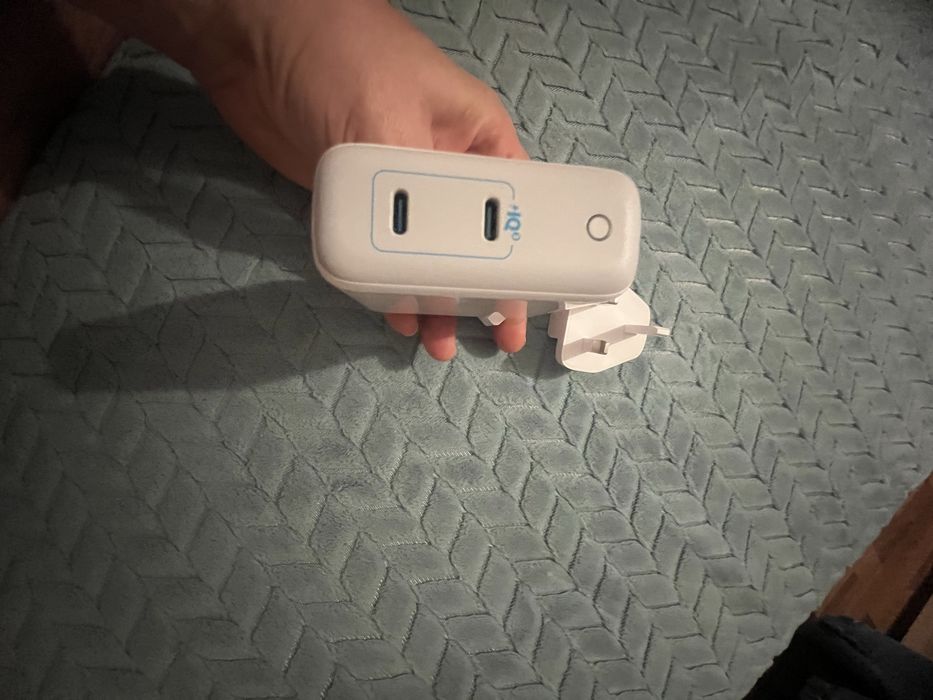 Vând Încărcător Anker 60W