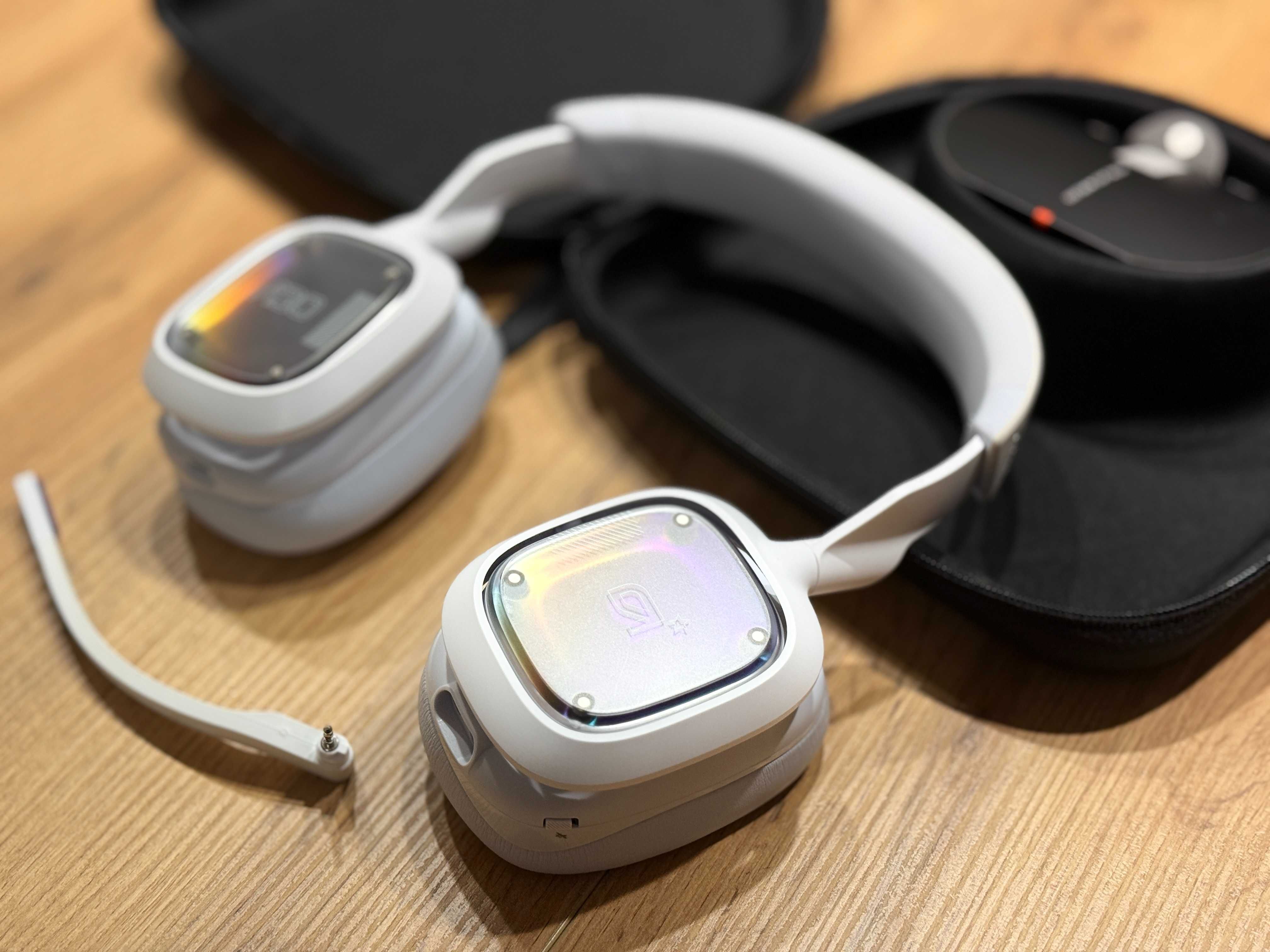 Logitech ASTRO Gaming A30 безжични геймърски слушалки,XBOX/PS5/Win/MAC