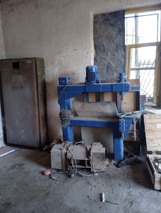 Тош тешадиган станок