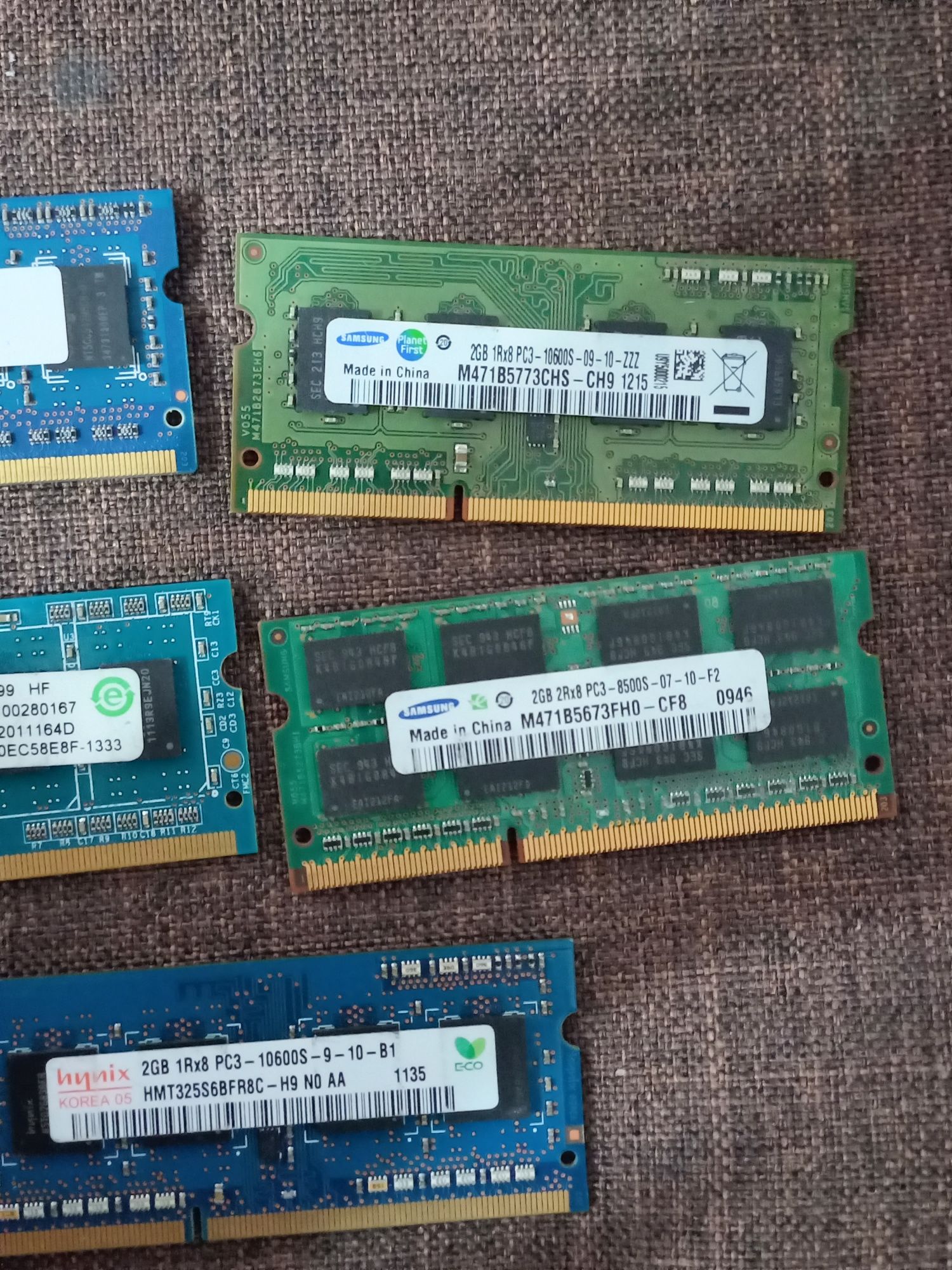 Memorie ram laptop ddr 3.   4gb. 2gb