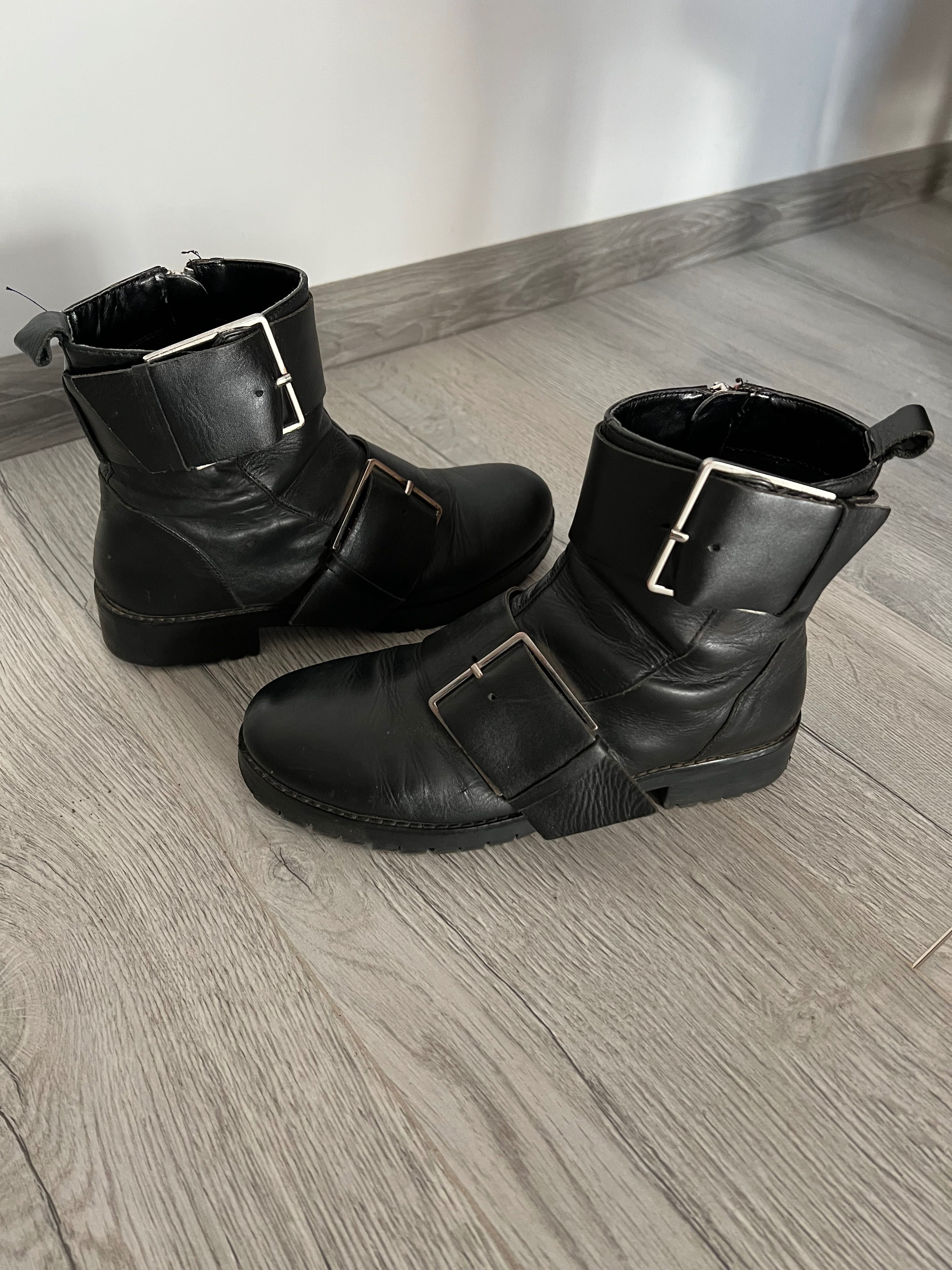Дамски боти Stradivarius (37)