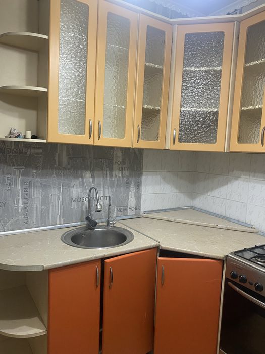 Кухонный гарнитур продам