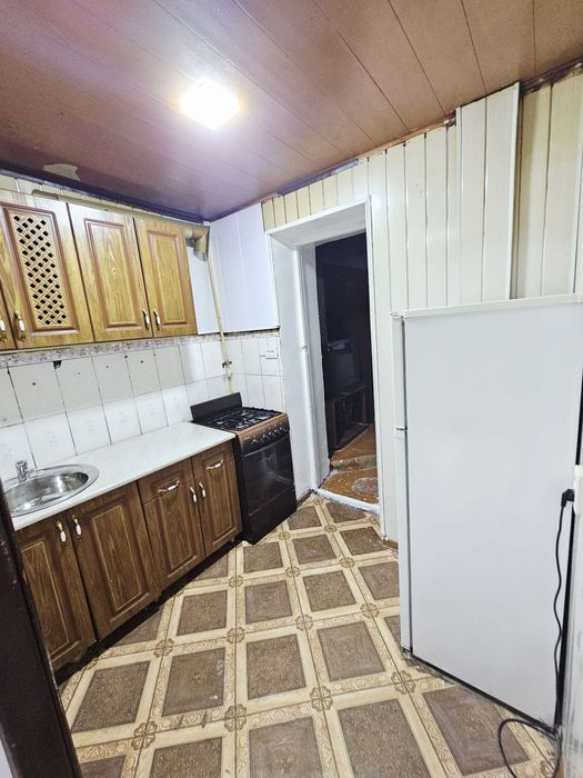 Продаётся 1*2-1-4 Чиланзар 22-квартал 2х3 бал вдол дороги паспорт стол