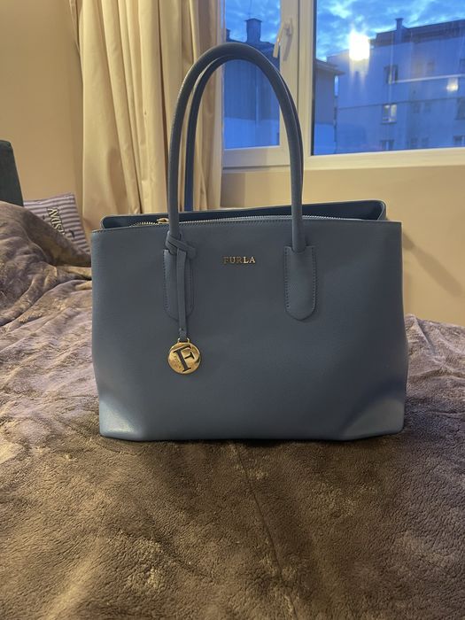 Чанта Furla ествствена кожа