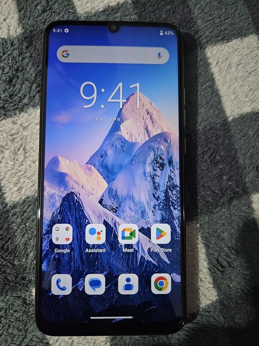 Oukitel c33  8 gb ram. 256 gb interna