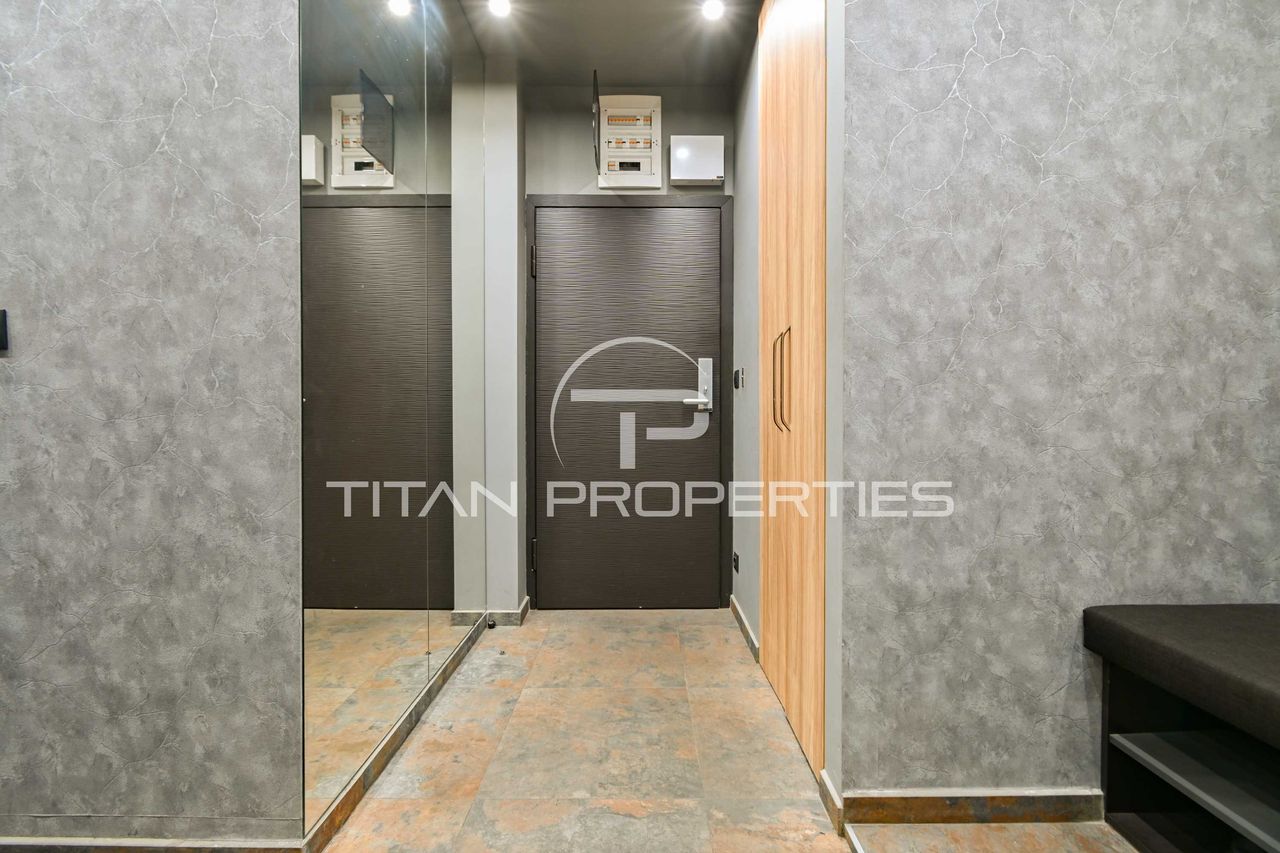 Продава се Тристаен апартамент в София, Център - 115 кв.м за 2653 €/кв.м - Снимка #12
