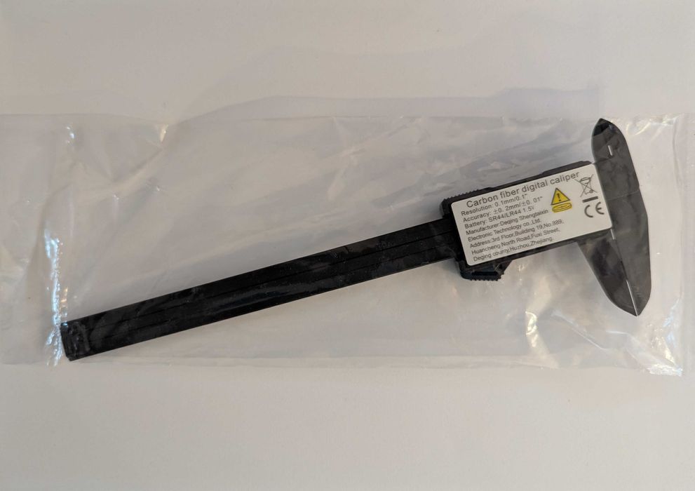 subler electronic (digital) din fibra de carbon