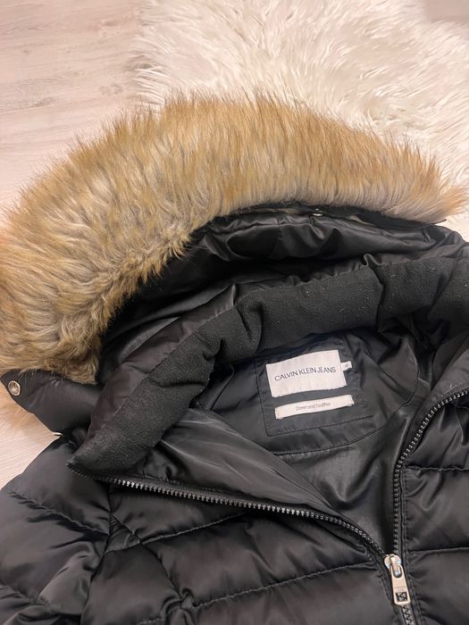 Намалено!!!Дамско яке Calvin Klein