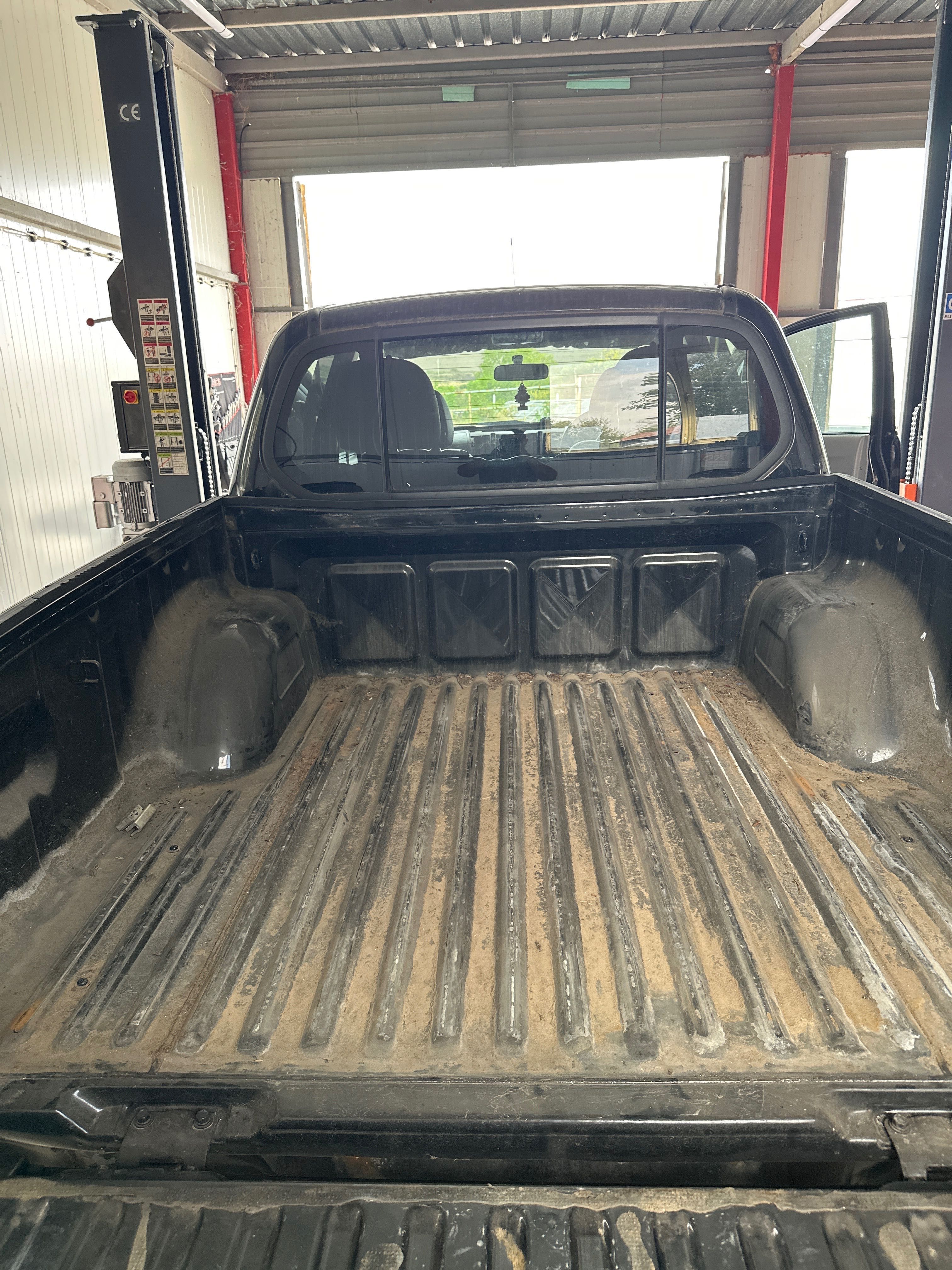 Заден кош Mitsubishi L200