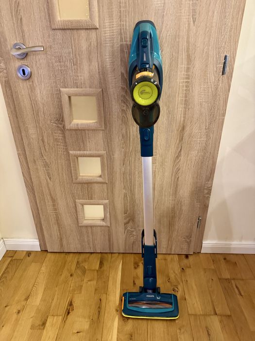 Вертикална прахосмукачка Philips FC6725/01