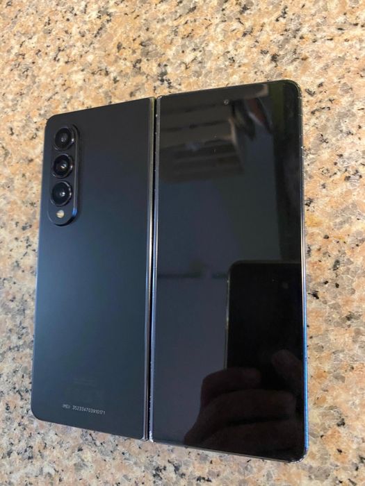 V/S Samsung Fold 4