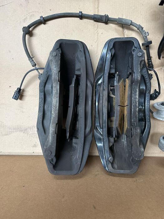 Предни спирачни апарати и дискове за Audi SQ7