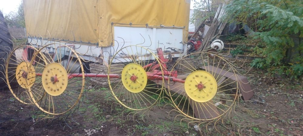 Vand greblă cu 4 rotii tip soare!!