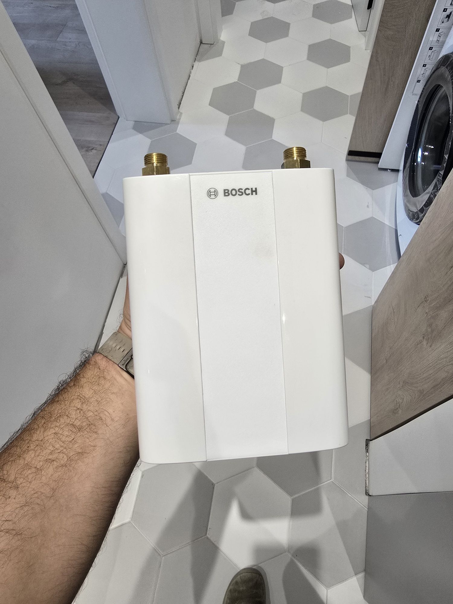 Проточен бойлер Bosch TR 4000 8 ET