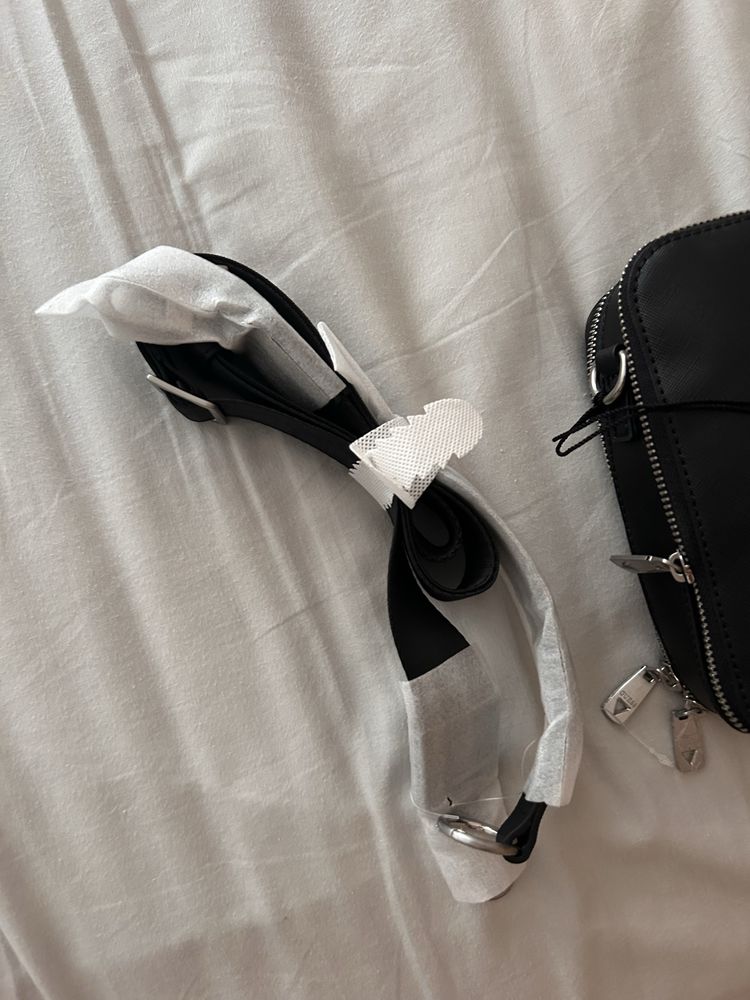 Мъжка чанта Guess