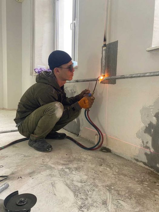 Услуги сварщика, сварка труб отопления, водопровода, газопровода.