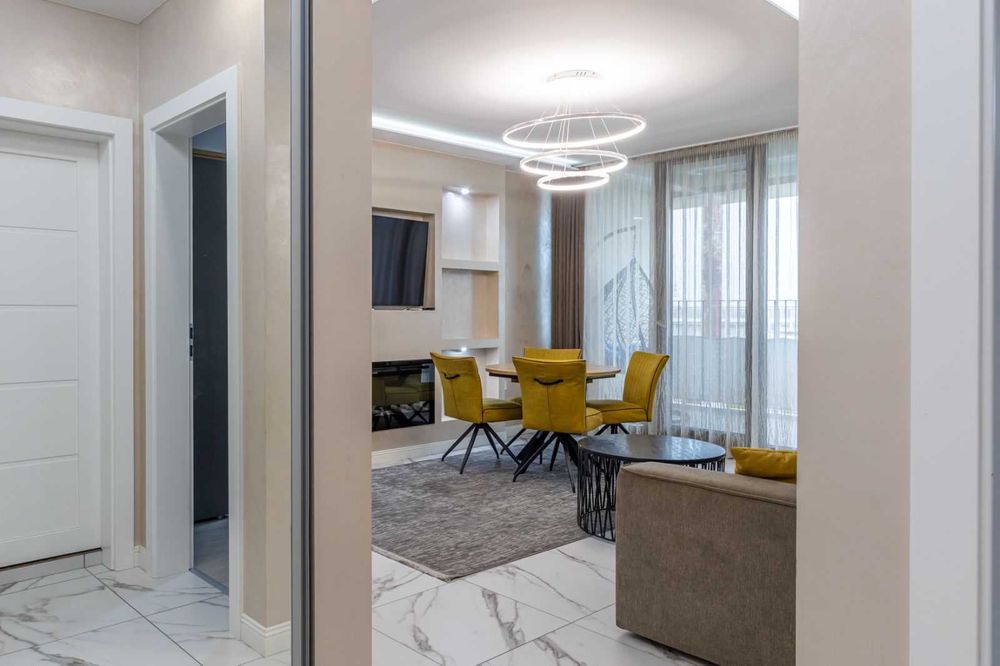 ТОП! Луксозен тристаен с паркомясто в Чайка - отдава се 1+ месеца