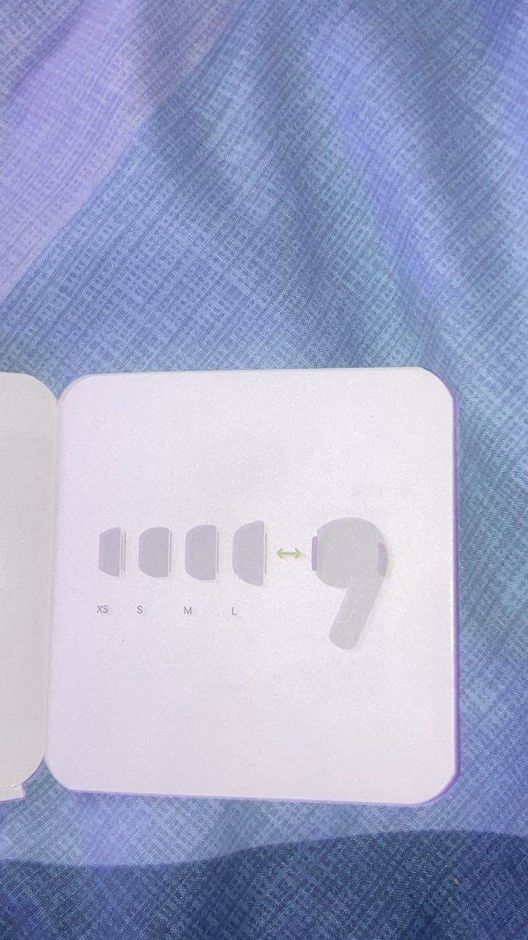 AirPods Pro 2nd generation with MagSafe Charging Case (USB-C)