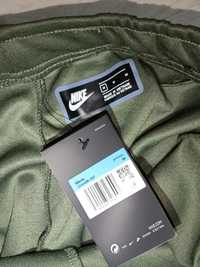 Pantaloni Nike tech olive green