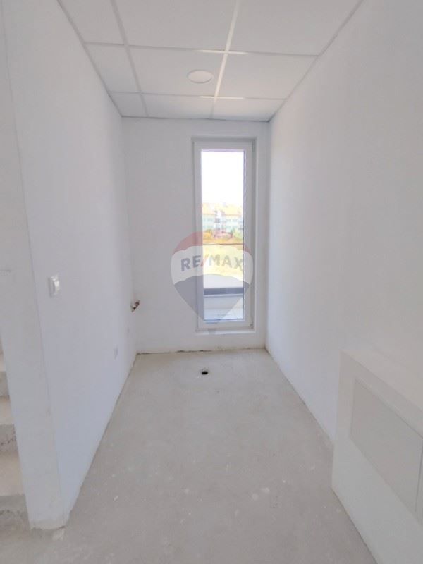 Продава се Къща в Варна, Виница - 267 кв.м за 1735 €/кв.м - Снимка #9
