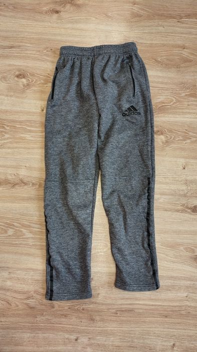 Мъжки екип ХЛ, като Л