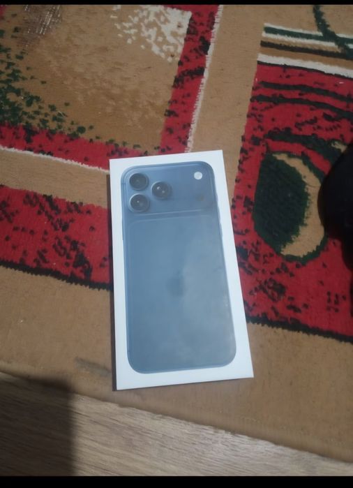 Айфон 17про продам или обменяю на мопед