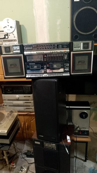 Музыкальный центр,ар -999 шарп