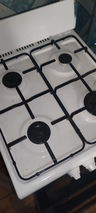 Продам газовую плиту Новую