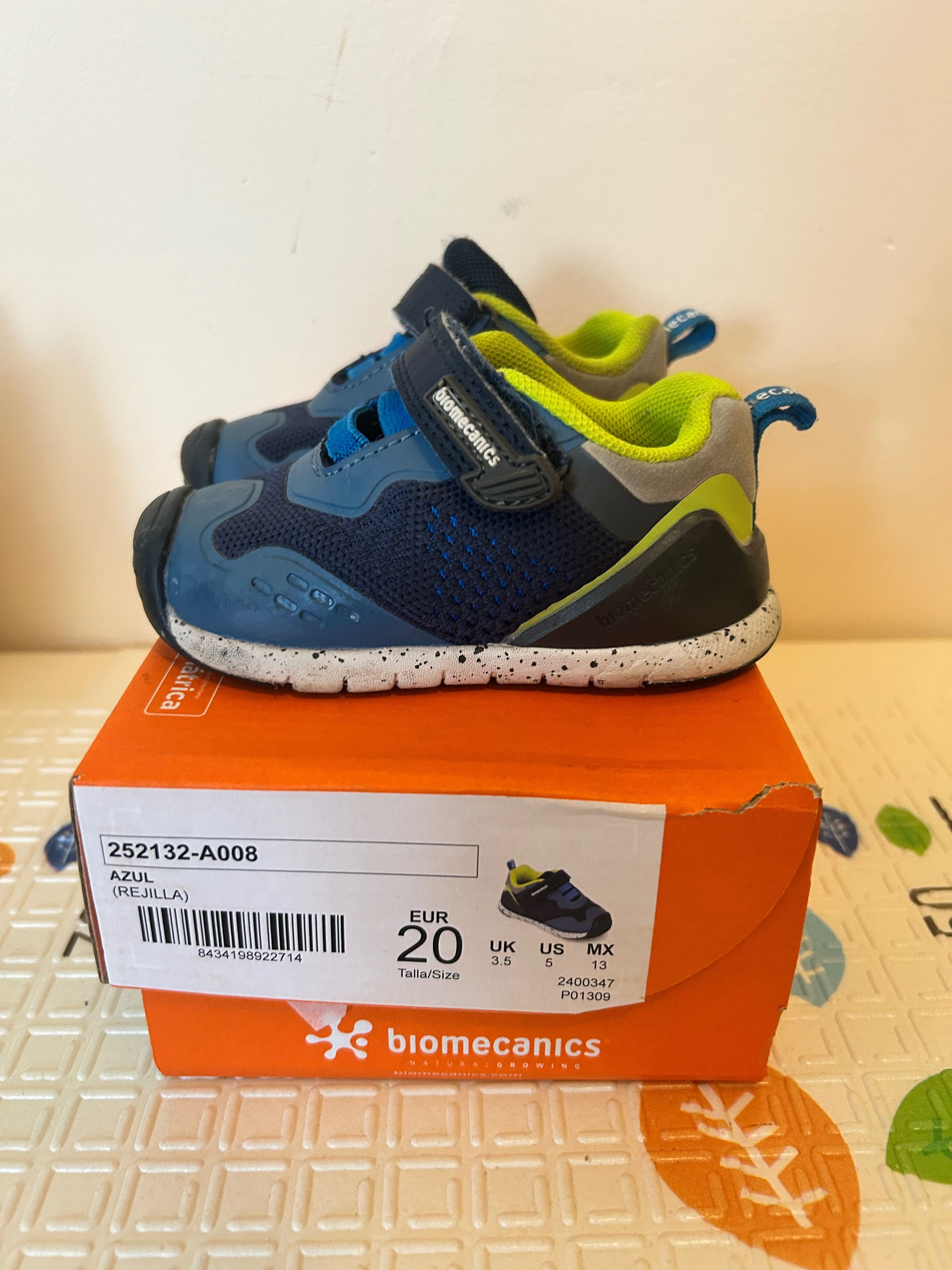 Детски обувки Biomecancs, Adidass, Колев и Колев