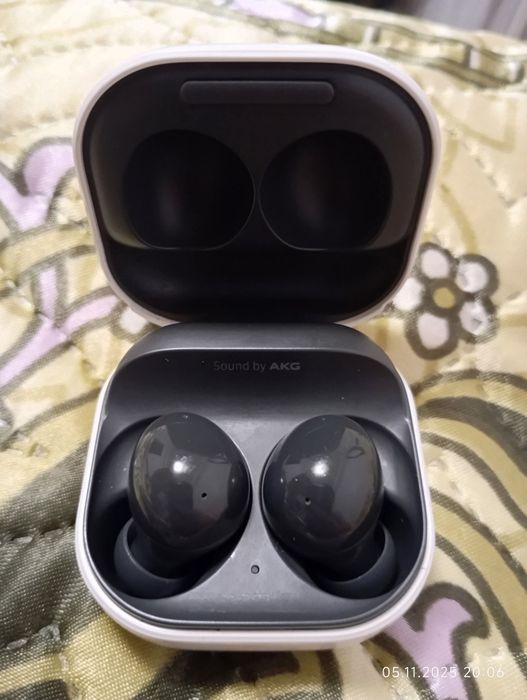 Samsung galaxy buds2