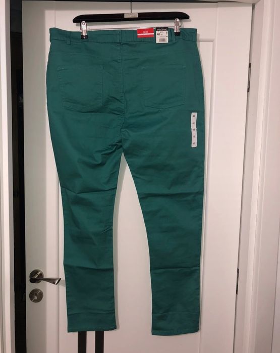 Vand pantaloni dama noi