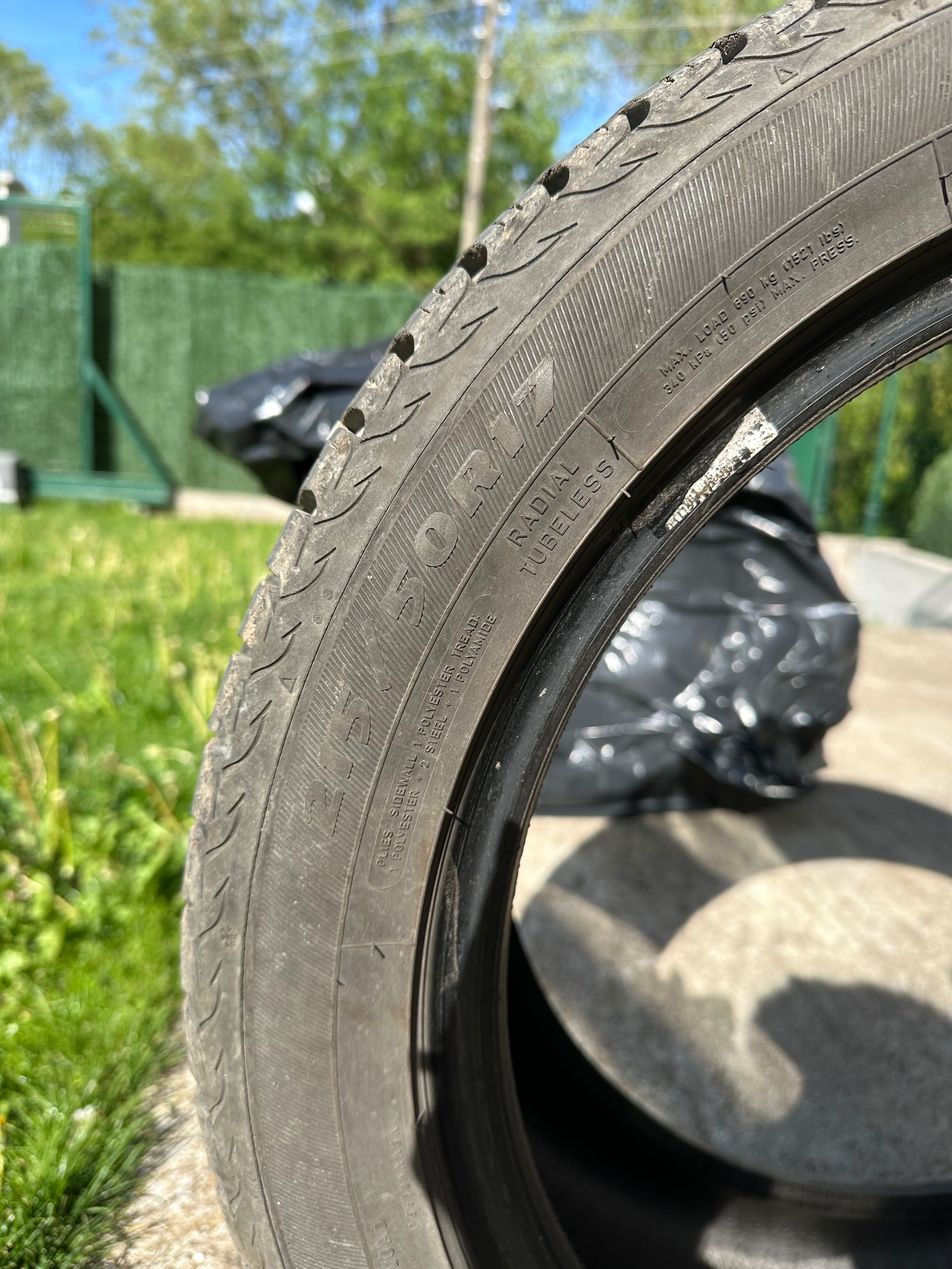 Зимни гуми Дебика 215/50R17