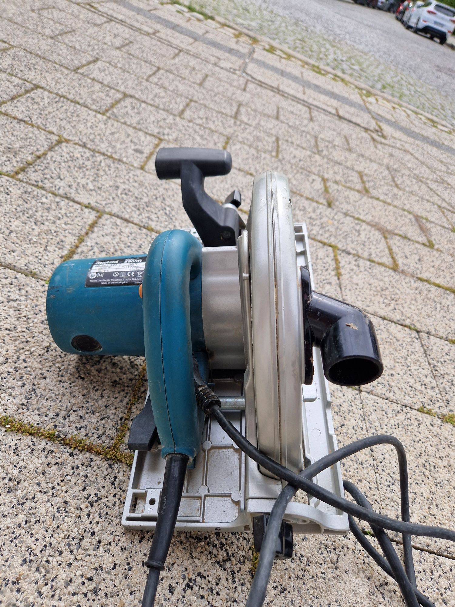 Ръчен Циркуляр makita 5903R