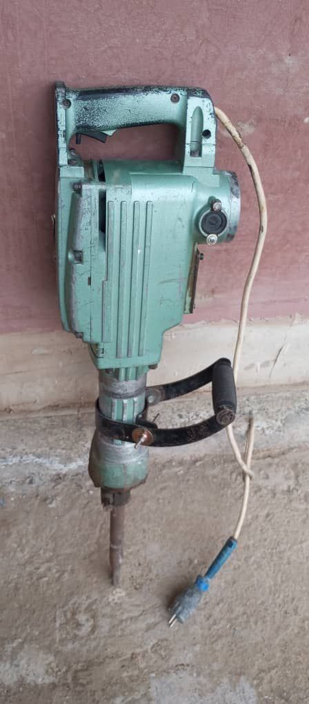 Perforator sotiladi