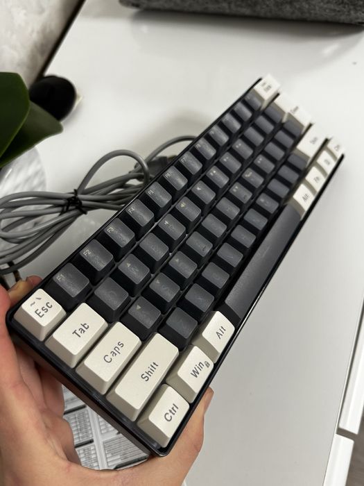 Tastatura Gaming RGB Noua