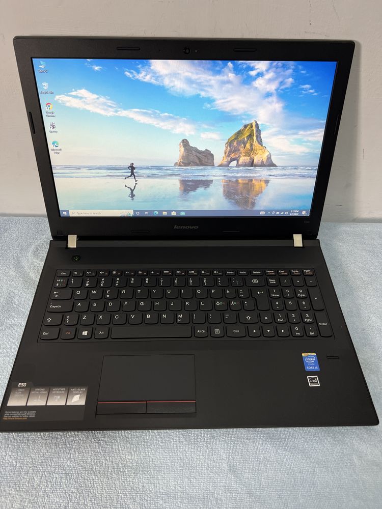 UltraSlim Lenovo B50 -15,6 HD -Core i5 5200U -8GB Ram - 500 GB-Windows