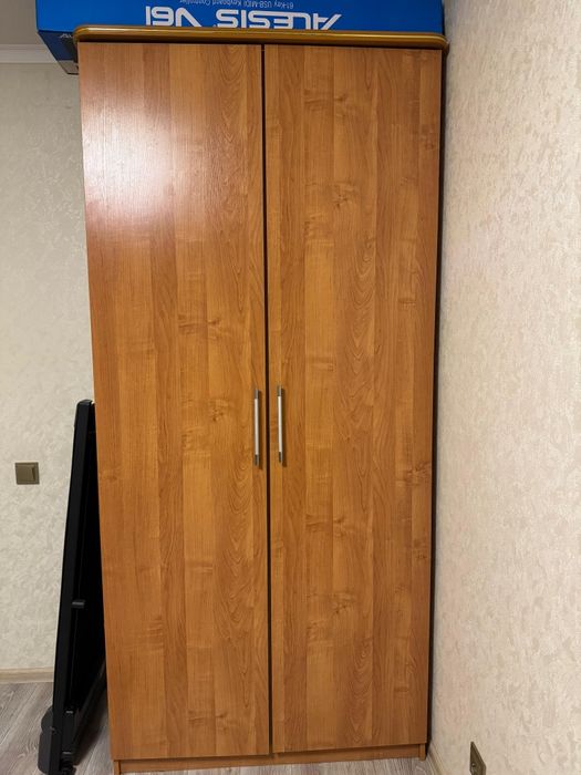 Продам шкаф под одежду