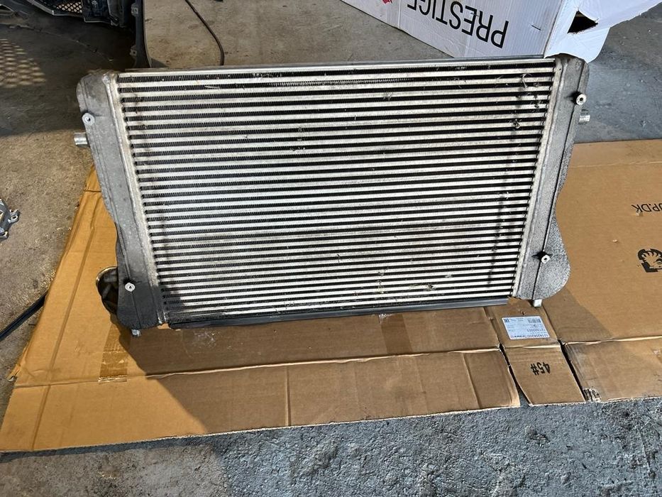 Radiator apa Audi A8 D3 3.0 tdi