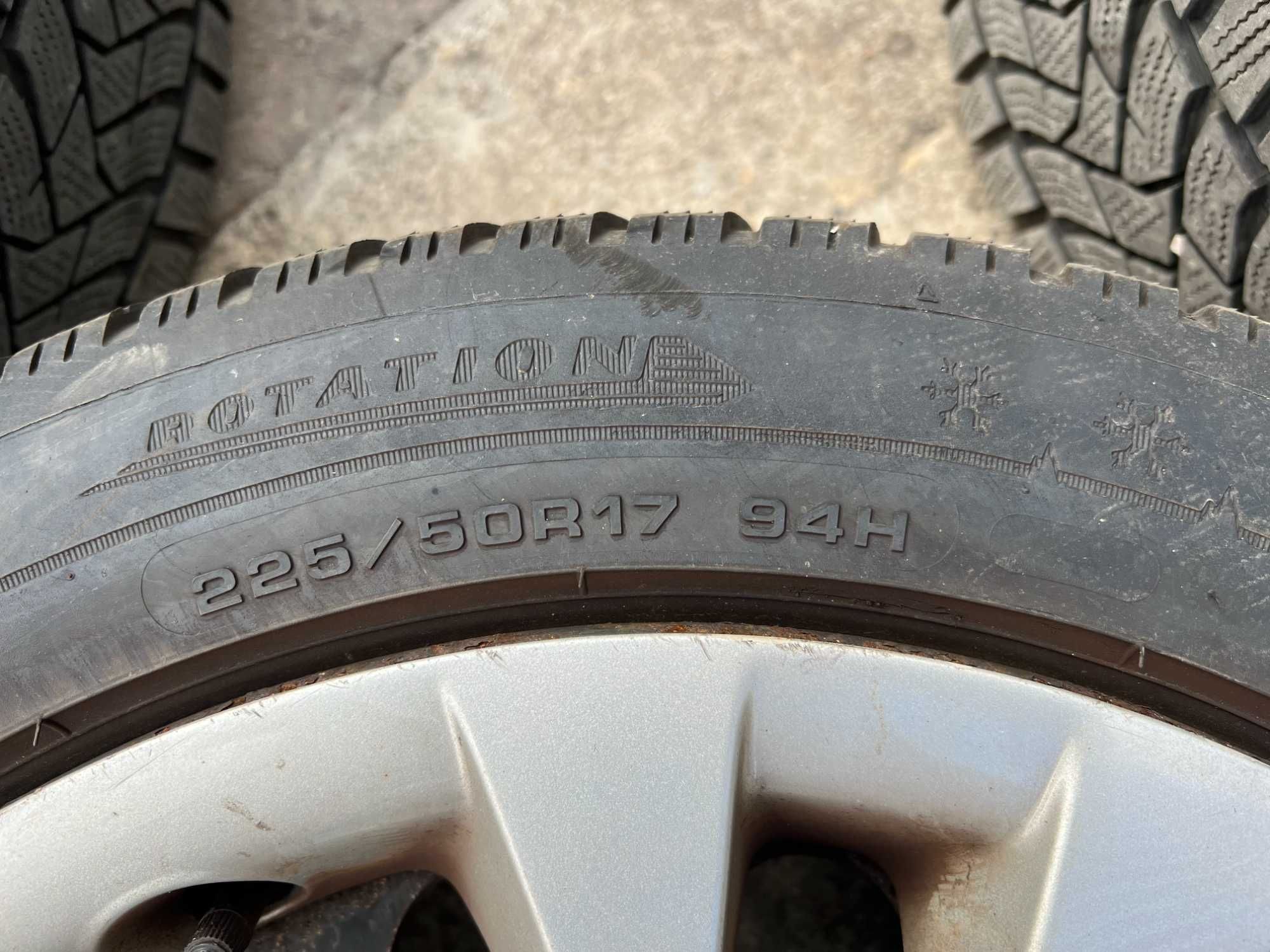 Продавам зимни гуми с джанти 7.5Jx17 ET34 5x120 за Bmw/Бмв!