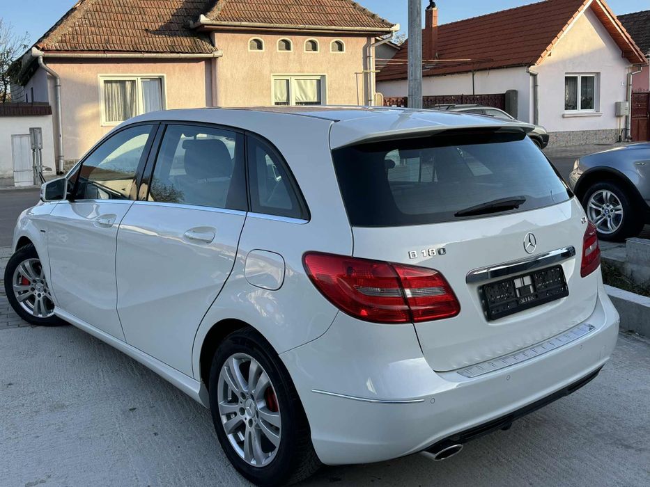 MERCEDES B180 2.0 109 CP