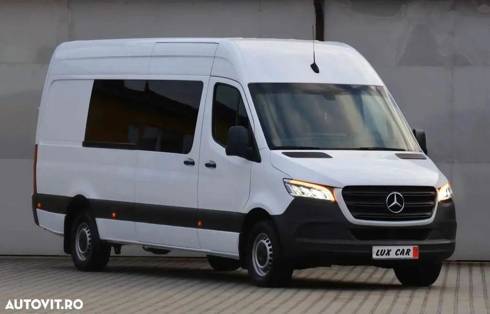 Mercedes-Benz Sprinter 7G-Tronic automat 9 locuri RAR efectuat 2.8 tone pe carlig