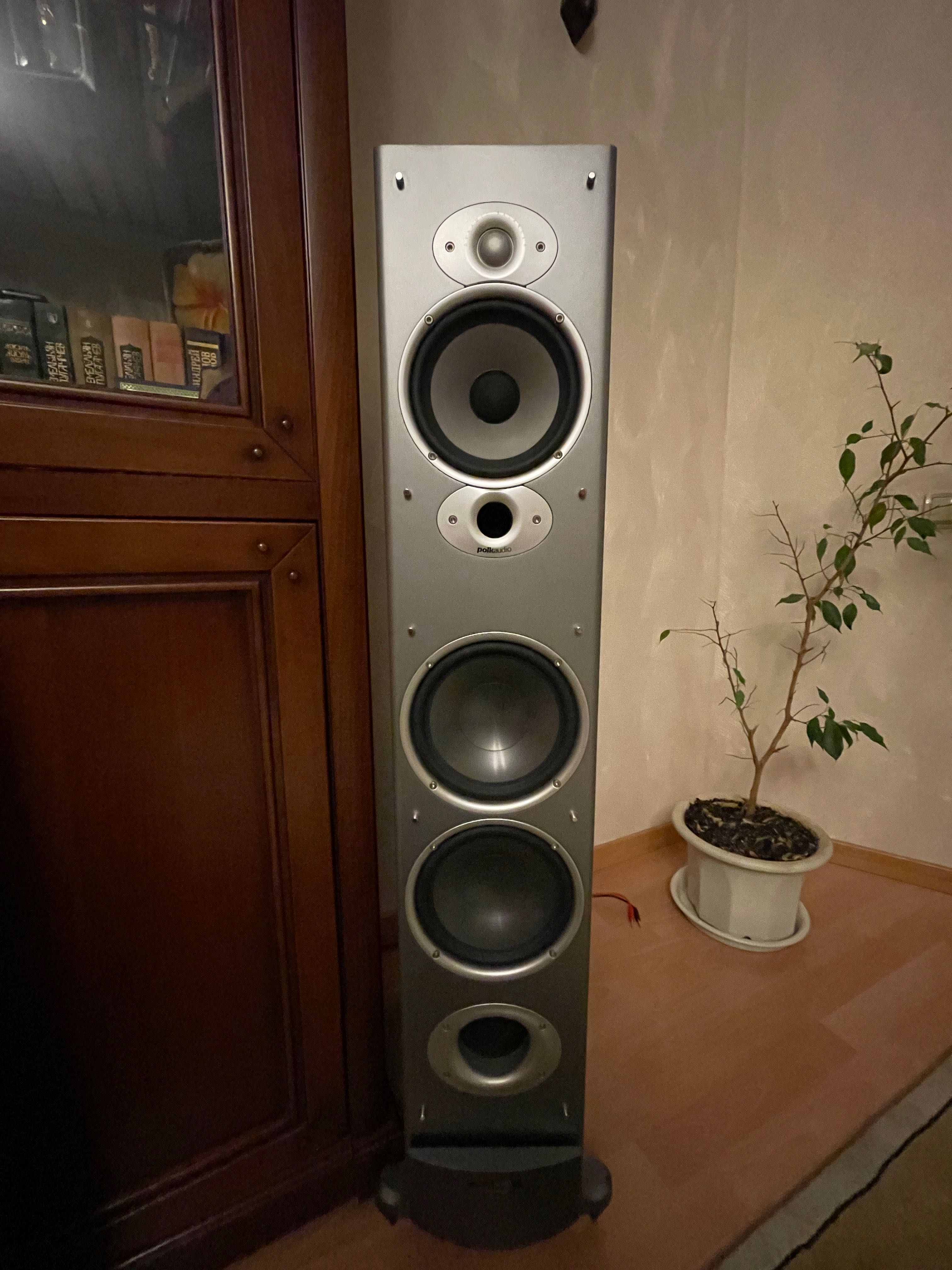 Polk Audio RTi10