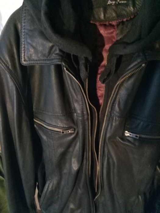 Vestă vânătoare L , Geacă piele Serge Pariente M, Geacă Columbia M.