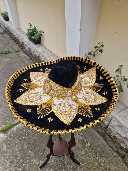 Прекрасно оригинално антикварно мексикански сомбреро