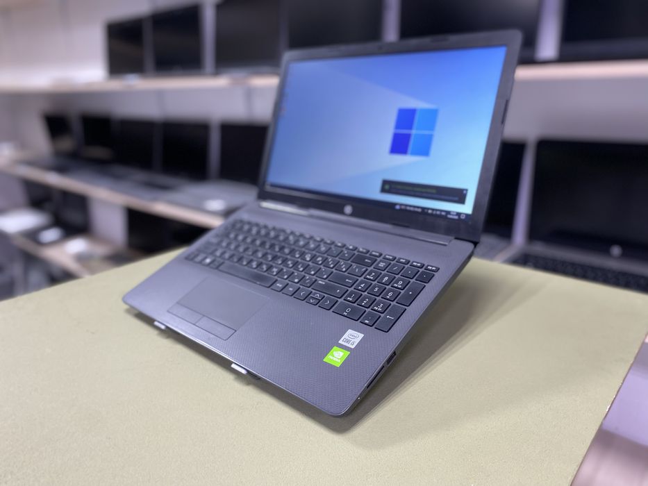 HP 250G7/i5-1035G1/MX110/8ram/ssd256/FullHD отличное состояние